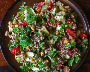 Kikkererwten en quinoa salade 500x400 1